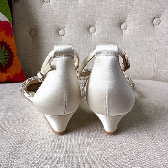 Badgley Mischka Cream Rhinestone Terry Wedge Sandals Size 10 - Picture 9 of 12